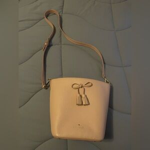 Kate Spade Hayes Street Vanessa bucket bag